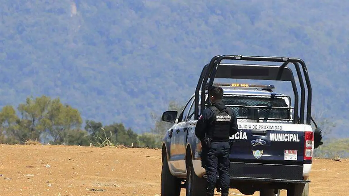 detenidos en Poza